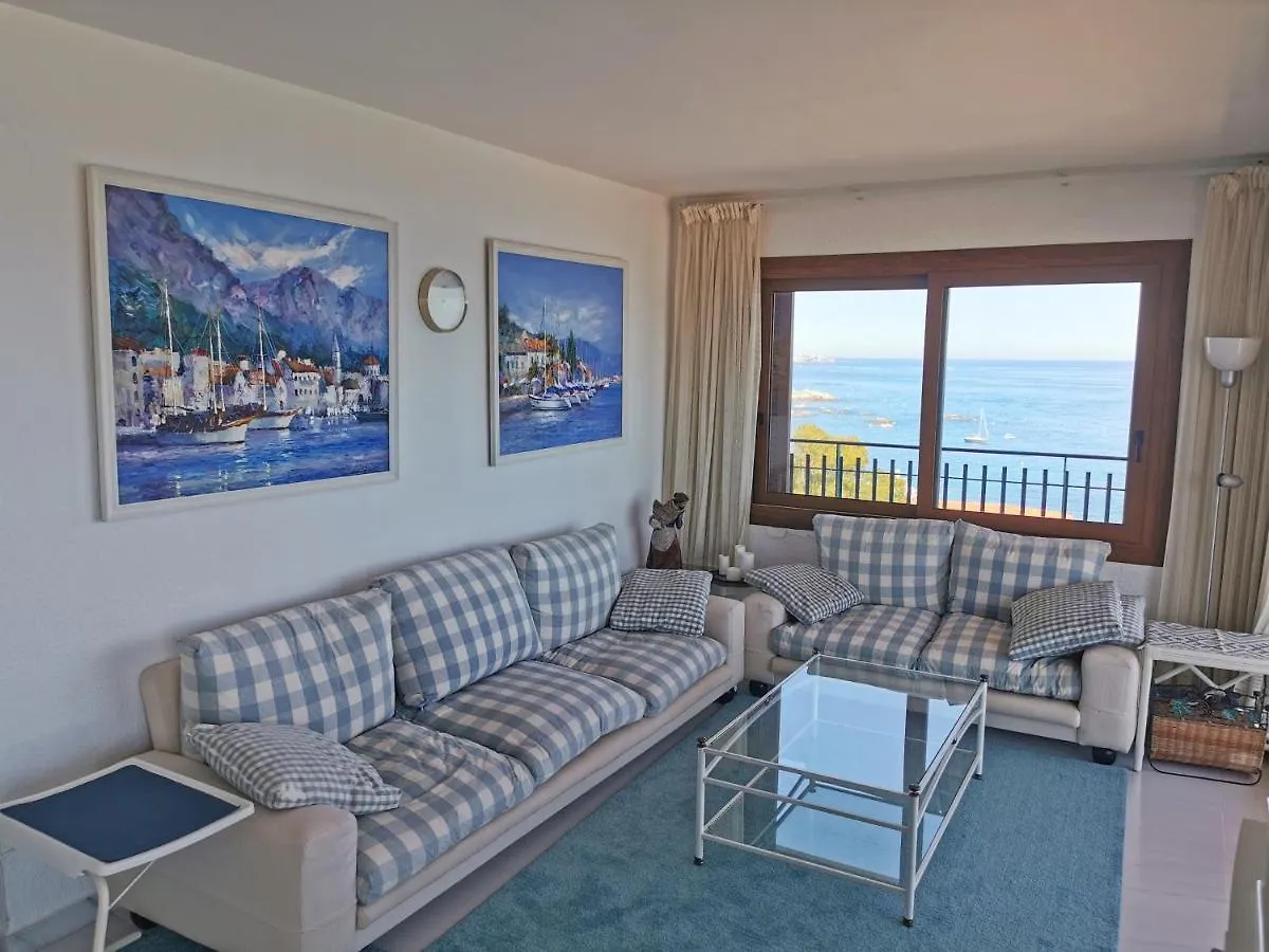 פלטחה ד'ארו Spacious Seafront Apartment פלטחה ד'ארו